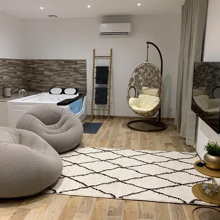 Apartment Cosy Jacuzzy Luxe Gare De