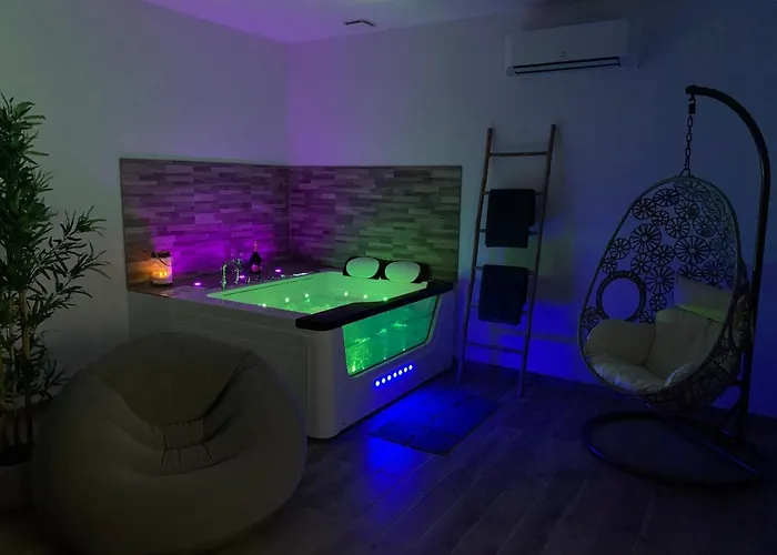 Cosy Jacuzzy Luxe Gare De Апартаменты