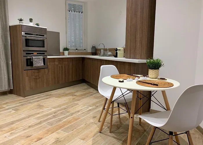 Cosy Jacuzzy Luxe Gare De Апартаменты